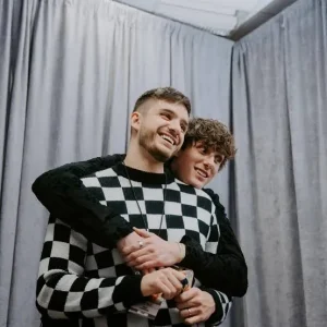 JVKE & Zac Lawson – made for me