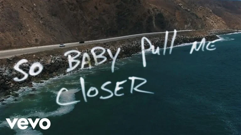 The Chainsmokers Closer Ft Halsey